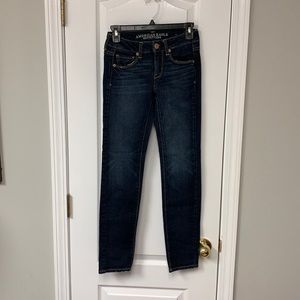 Lady’s American Eagle Skinny Jeans size 00